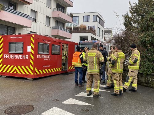 Aus Sicherheitsgründen rückte auch die Dornbirner Feuerwehr an. vol/mayer