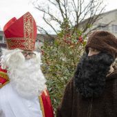Als Nikolo die Menschen erfreuen