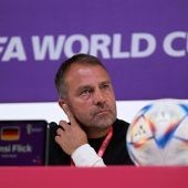 Flick bleibt nach Debakel weiter DFB-Teamchef