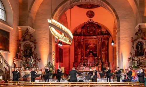 BrassAdventure spielt zusammen mit dem Chor des Musikgymnasiums am heutigen Freitag in der Friedenskirche Bürs. BrassAdventure