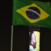 Beten für den König: Sorge um Pelé ist groß