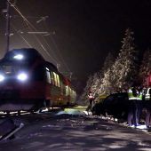 Alleinunfall bei Bahnübergang