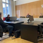 Passanten mit einer Machete gefährlich bedroht