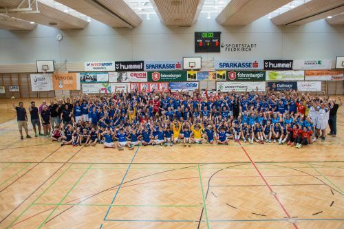 Die Feldkircher Handballer laden zum stimmungsvollen Weihnachtsmarkt, ehe sie am Sonntag ihr Können unter Beweis stellen.  K. Gutschner