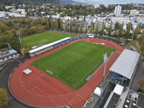 Will man das ImmoAgentur-Stadion in Bregenz für Austria Lustenau bundesligatauglich machen, sind 1,7 Millionen Euro nötig. paulitsch