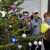 Lebenshilfe lädt zur Christbaumauktion