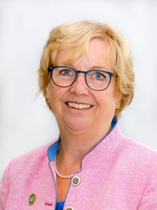 Pflegewissenschaftlerin Christel Bienstein wird die Festrede halten.  Arndt