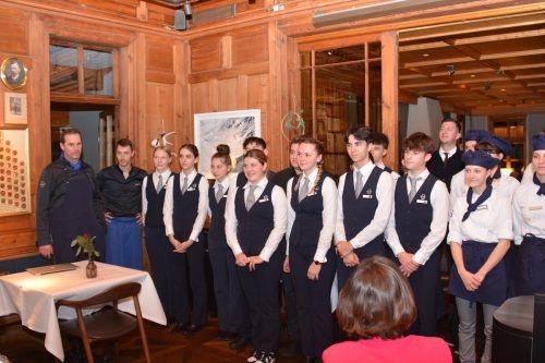 Die Schülerinnen, Schüler und Lehrpersonen der GASCHT erhielten viel Applaus für ihre Leistung im Schwarzenberger Hotel Hirschen.