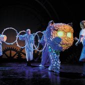 Familien lassen sich verzaubern von „Alice im Wunderland“