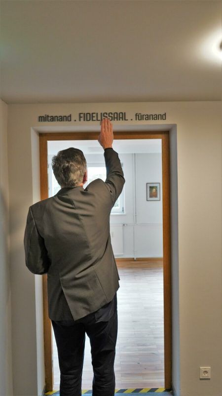 Die Weihnachtsfeier findet im neuenPfarr.Punkt in Gisingen statt. TAY