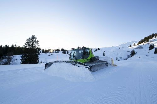 Dieselelektrischer PistenBully: Umweltschonende Treibstoffe und alternative Antriebsformen sind entscheidende Hebel beim Klimaschutz.  SiMo/PistenBully