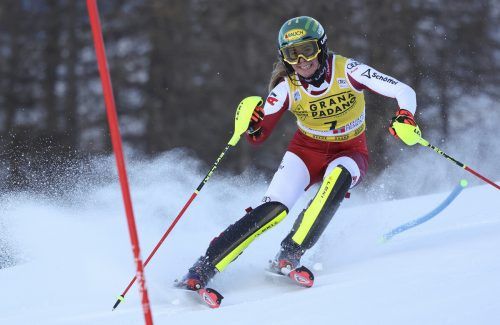 Ein Kampf von oben bis unten. Katharina Liensberger tat sich im Slalom in Sestriere schwer. gepa