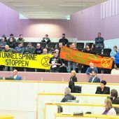 Klimaaktivisten schocken Landtag