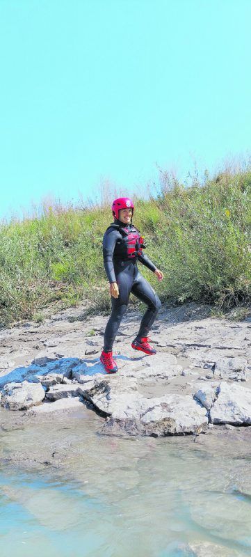 Für ihr Hobby, das Rettungsschwimmen, trainiert Katharina Maier täglich.