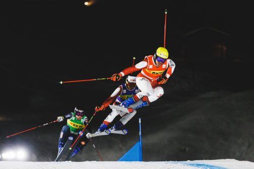 Im Achtelfinale hatte Graf mit dem gelben Helm den Lauf noch dominiert. Gepa