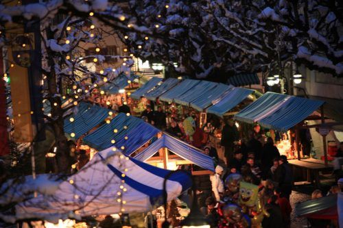 Im Rahmen des Montafoner Winterzaubers stehen vom 22. Dezember bis 5. Jänner zehn Konzerte der unterschiedlichsten Genres auf dem Programm. Den Auftakt macht heuer ein Benefizkonzert der Montafoner Mundart-Band „Krauthobel“ für krebskranke Kinder.