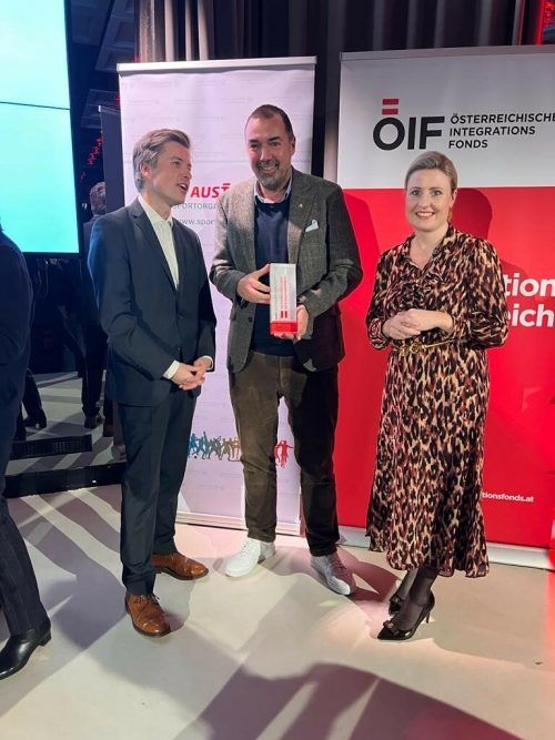 Integrationsministerin Susanne Raab, ÖIF-Direktor Franz Wolf  und Hotelier Mrkus Kegele bei der Integrationspreisverleihung. FA/Almasan