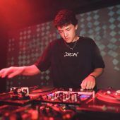 „Zum DJ-sein gehört einiges dazu“
