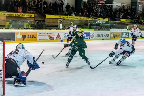 Lustenaus Stürmer Robin Wüstner ließ gegen Ritten die Chance auf den 2:1-Führungstreffer aus.  Stiplovsek