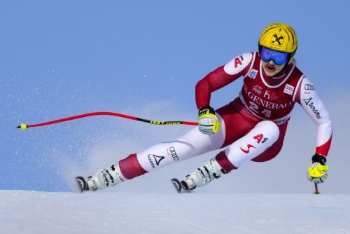 Nina Ortlieb darf mit Rang sechs beim Comeback-Rennen in Lake Louis sehr zufrieden sein. AP