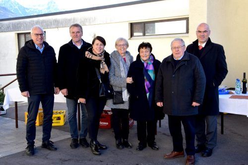 Otmar Bürkle, Bgm. Georg Bucher, Astrid Honold, Birgit und Manfred Kramer, Mina Mayr und Finanzkammerdirektor Andreas Weber. SCO