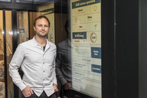 Restaurant, Bar, Kino: Christopher Füxl bringt frischen Wind in Feldkirchs Gastronomieszene. Am 15. Dezember soll das Guk in der Marktgasse eröffnen. VN/Paulitsch