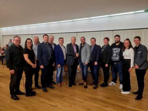 Team des Musikvereinsausschusses mit Michael und Michaela Schmid, Roland Immler, Volker Stefani, Martin Mark, Harald Schele, Wolfram Baldauf, Helmut Immler, Achim Langegg, Caroline Stefani, David Sprenger und Hannah Kaufmann und Lucas Rührnschopf.