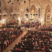 Höchster Adventkonzert für Sozialprojekte