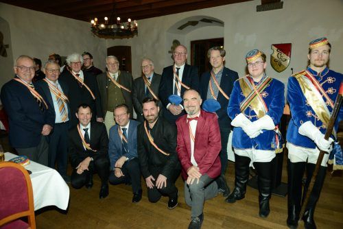 Zahlreiche Altmitglieder wurden für ihre langjährige Treue geehrt. KMV Clunia/Öller
