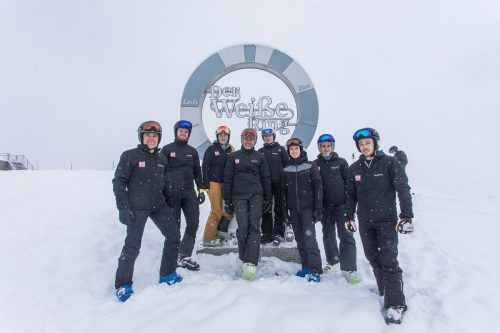 An der Bergstation der Rüfikopfbahn beginnt die legendäre Skiroute. Hier tankte das VN-Team Selbstvertrauen für das Rennen. Philipp Steurer (2)