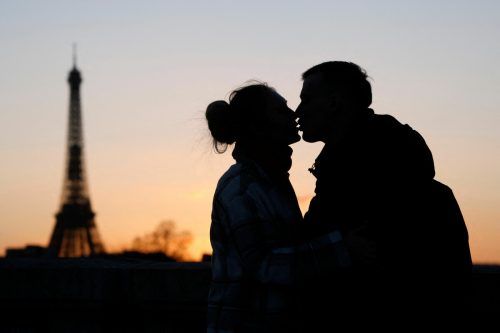 Bei der Fähigkeit zu romantischen Beziehungen schneiden Österreicher gut ab. afp