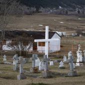 Erneut Dutzende Gräber indigener Kinder  in Kanada entdeckt