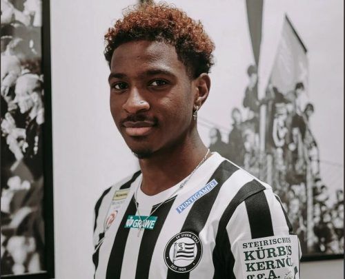 Bryan Teixeira im Dres des SK Strum Graz. Der 22-jährige Flügelflitzer unterschrieb einen Vertrag bis 2026 beim aktuellen Tabellenzweiten der österreichischen Bundesliga. Sturm Graz