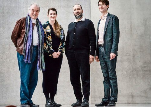 Das Leading-Team des Opernateliers im Kunsthaus Bregenz: Sir David Pountney, Éna ­Brennan, Hugo Canoilas und Olaf A. Schmitt.  Anja Köhler