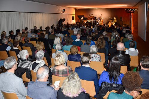 Das Publikum war zahlreich erschienen.