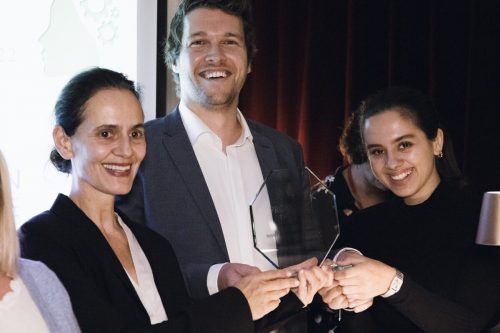 Das Team der Rechtsabteilung (Gertraud Mathis-Dietrich, Dominik Schelling, Sarah Wolf, Nicola Grabher und Kerstin Gludovatz) freut sich über die Auszeichnung.  FA