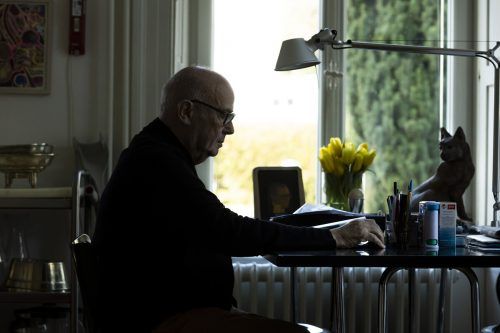 Die Einsamkeit macht dem ehemaligen Galeristen zu schaffen, von seinem Leben spricht er dennoch gerne als Geschenk. vn/paulitsch