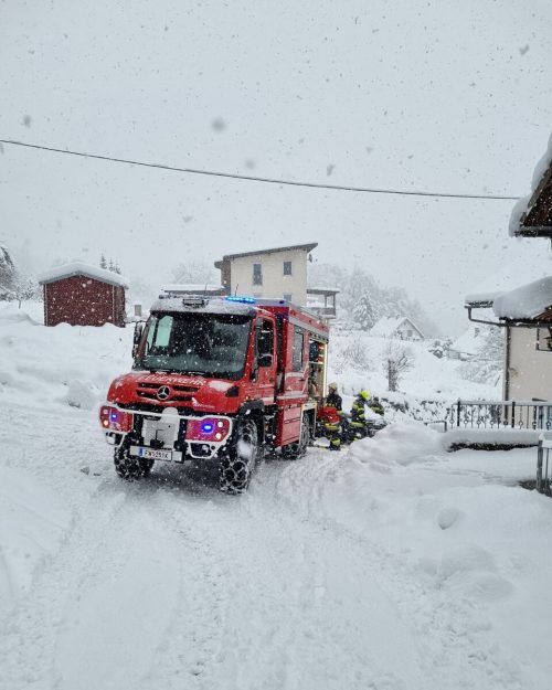 Die Feuerwehren in Kärnten waren gestern im Dauereinsatz.   feuerwehr viktring