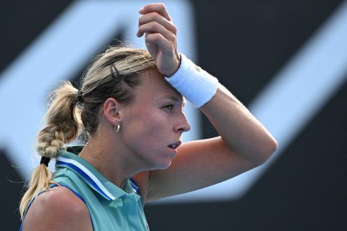 Die Hitze am Centercourt machte der Estin Anett Kontaveit sichtlich zu schaffen. afp
