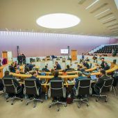 Opposition macht Druck