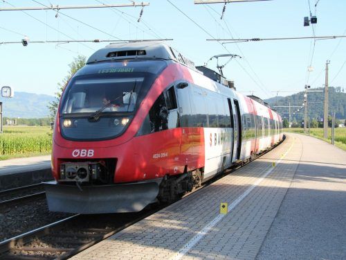 Die Polizei sucht nach Zeugen einer sexuellen Belästigung im Regionalzug. VN/Rauch