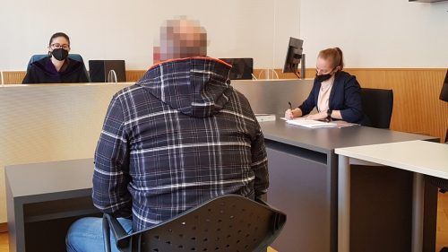 Die Verteidigung hatte im April 2022 Zweifel, ob die Verletzung unter diesen Umständen überhaupt möglich war. Nun liegt das Gutachten vor. EC