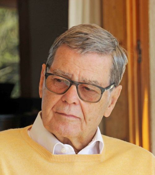 Dr. Walter Hächl reimt in Bregenzer Mundart und auch auf Hochdeutsch.