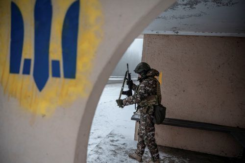 Ein ukrainischer Soldat nahe der Frontlinie in der Provinz Donezk.  Reuters