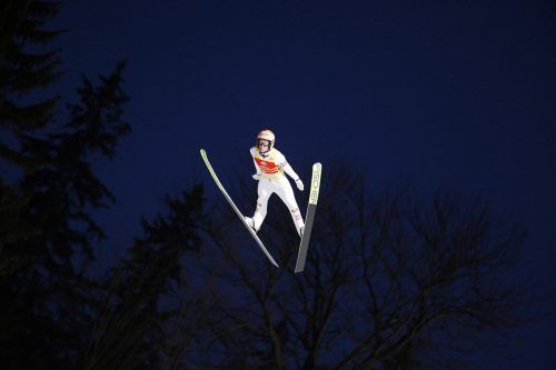 Erfolgreiches Wochenende für Stefan Kraft und das ÖSV-Team in Zakopane. Zuerst der Sieg im Teambewerb und dann Platz drei im Einzelbewerb. ap