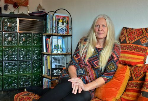 Eva Fahlbusch freut sich, dass ihre Arbeit mit Geflüchteten gewürdigt wird.  HRJ