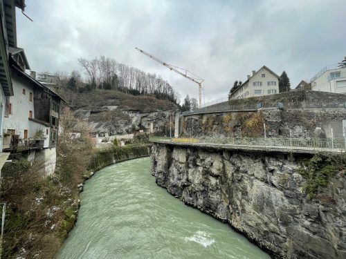 Die Behelfsbrücke wird in der kommenden Woche errichtet. VN/WIM