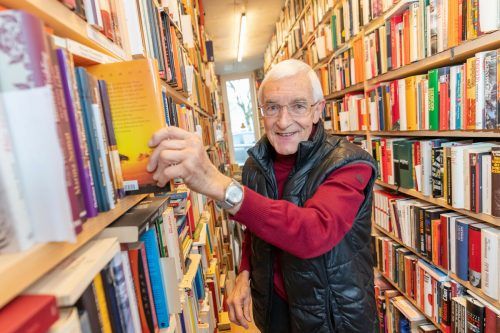 Kurt Arnoldini hat es zu seinem Lebensziel auserkoren, Bücher zu bewahren. VN/Stiplovsek