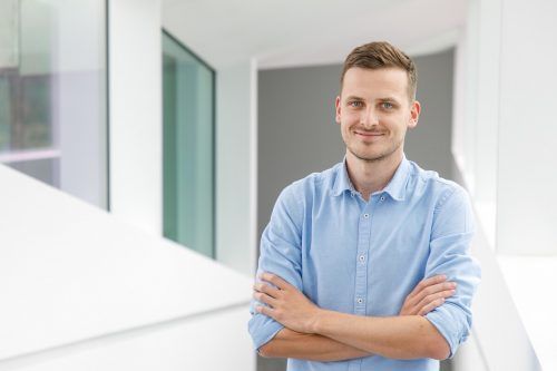 Mit 28 leitet der gelernte Kunststofftechniker Julian Leberl bei ALPLA Recycling-Projekte in Millionenhöhe. Alpla