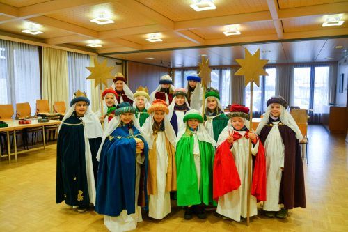 Nachdem alle Kinder verkleidet waren, ging es los. bvs (5)